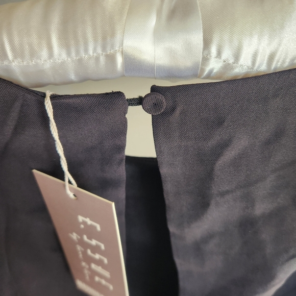 Romper - NWT dressy black short sleeve open back & zipper peplum shorts - Picture 9 of 17